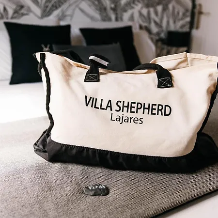 بيت ضيافة Shepherd - Luxury Fuerteventura 4*